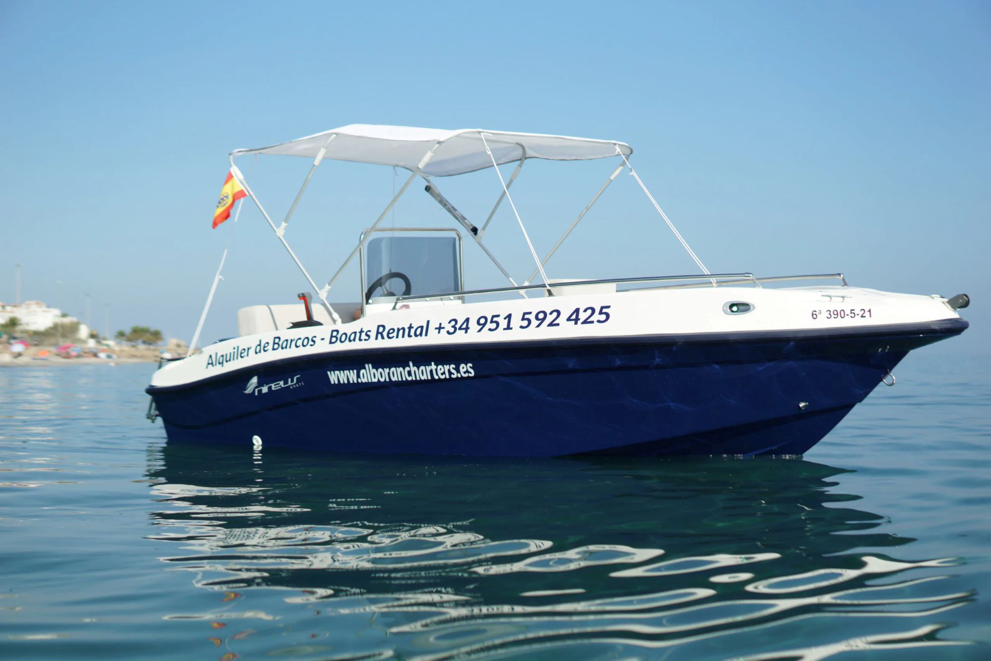 foto Alquiler de Barcos y Motos de Agua