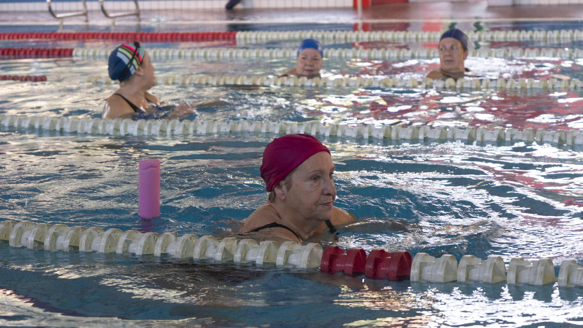 foto NATACION TERAPEUTICA MAYORES