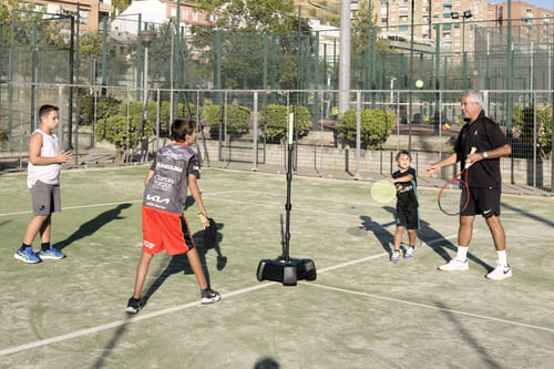 foto TENIS JOVENES