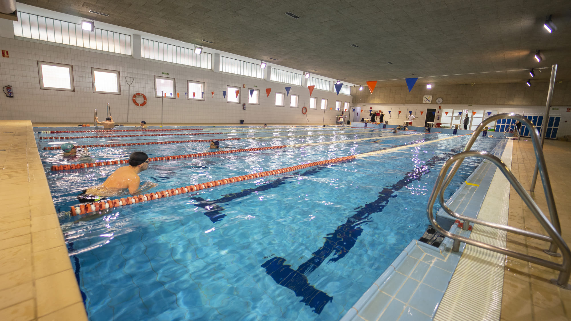 foto ENTRADAS Y BONOS NATACION